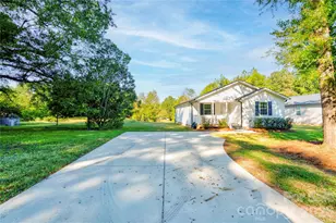 1414 Southridge St, Shelby, NC 28152 - Photo 31