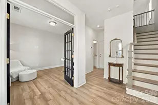 2526 Magnolia Blossom Wy, Charlotte, NC 28211 - Photo 5