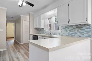 3675 10th Street None, Hickory, NC 28601 - Photo 9