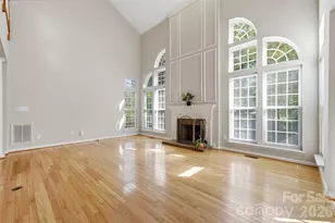 6211 Chavel Ln, Charlotte, NC 28269 - Photo 13