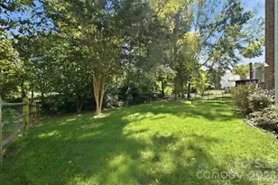 6211 Chavel Ln, Charlotte, NC 28269 - Photo 47