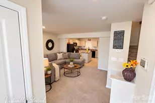 5356 Austin Knoll Ct, Charlotte, NC 28269 - Photo 3
