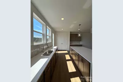 7009 Westrow Avenue #112, Charlotte, NC 28278 - Photo 9