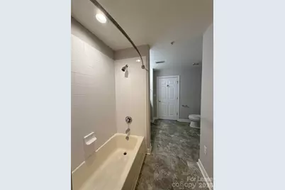 718 W Trade Street #409, Charlotte, NC 28202 - Photo 9