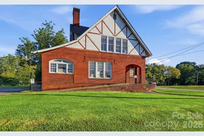 2415 E Main Street, Lincolnton, NC 28092 - Photo 1
