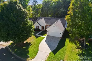 11609 Long Forest Dr, Charlotte, NC 28269 - Photo 29