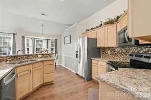 11609 Long Forest Dr, Charlotte, NC 28269 - Photo 11