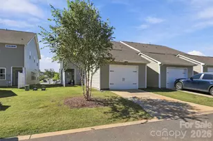 12732 Wandering Brook Dr, Charlotte, NC 28273 - Photo 37