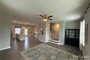 10840 Overlook Mountain Dr, Charlotte, NC 28216 - Photo 5