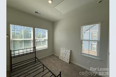 10840 Overlook Mountain Drive, Charlotte, NC 28216 - Photo 17