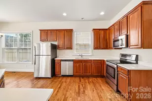 1001 Gainsborough Dr, Stallings, NC 28104 - Photo 9