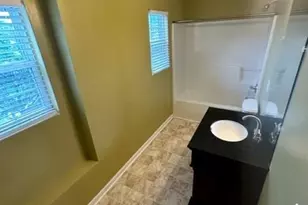 13607 Riding Hill Ave, Charlotte, NC 28213 - Photo 9