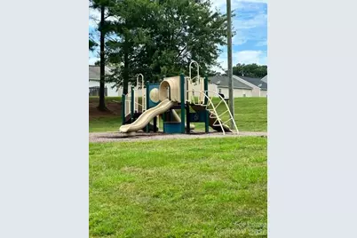 13607 Riding Hill Avenue, Charlotte, NC 28213 - Photo 13