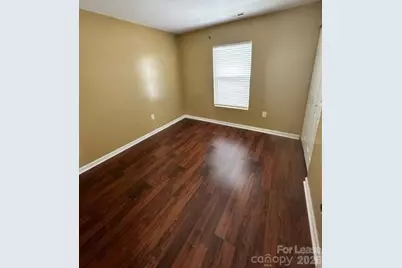 13607 Riding Hill Avenue, Charlotte, NC 28213 - Photo 11