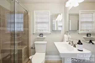 1323 Carolyn Dr, Charlotte, NC 28205 - Photo 9