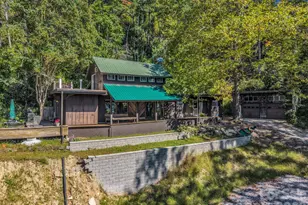 500 E Poplar Dr, Hendersonville, NC 28792 - Photo 5