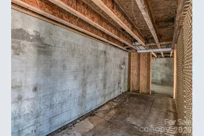 500 E Poplar Drive, Hendersonville, NC 28792 - Photo 39