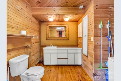 500 E Poplar Drive, Hendersonville, NC 28792 - Photo 25