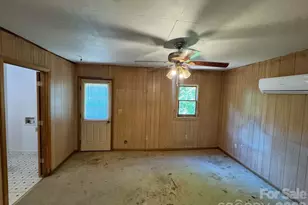 118 Hamlet Pl, Ronda, NC 28670 - Photo 13