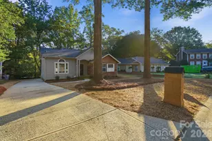 6044 Acadian Woods Dr, Charlotte, NC 28227 - Photo 3