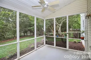 3133 Huntington Ridge Ct, Matthews, NC 28105 - Photo 17