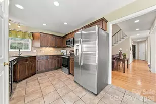 2741 25th St NE, Hickory, NC 28601 - Photo 15