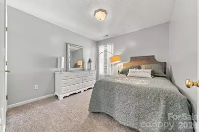 2741 25th Street NE, Hickory, NC 28601 - Photo 27