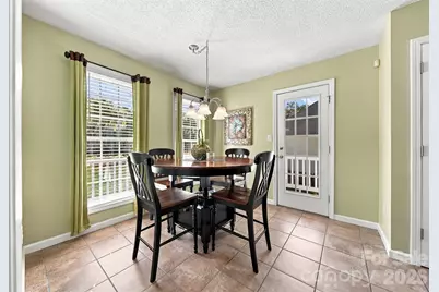 2741 25th Street NE, Hickory, NC 28601 - Photo 11