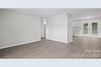 4926 Malibu Drive, Charlotte, NC 28215 - Photo 7