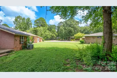 4926 Malibu Drive, Charlotte, NC 28215 - Photo 29