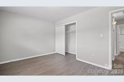 4926 Malibu Drive, Charlotte, NC 28215 - Photo 19