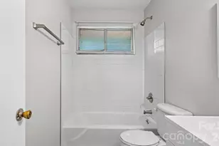 4926 Malibu Dr, Charlotte, NC 28215 - Photo 23