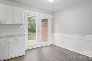 4926 Malibu Dr, Charlotte, NC 28215 - Photo 15