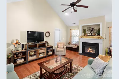 24 Loftin Street, Weaverville, NC 28787 - Photo 5