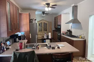 121 York St, Chester, SC 29706 - Photo 5