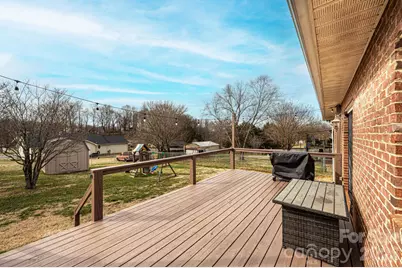 2487 Ashford Drive, Newton, NC 28658 - Photo 5
