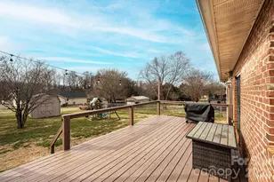 2487 Ashford Dr, Newton, NC 28658 - Photo 5