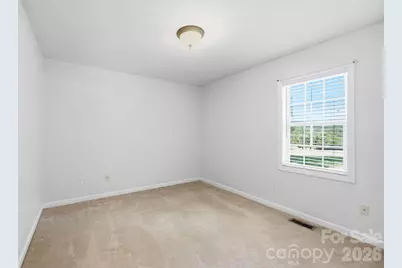 127 Chestnut Lane, Hendersonville, NC 28792 - Photo 35