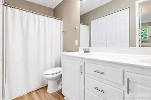 5845 Cougar Ln, Charlotte, NC 28269 - Photo 13