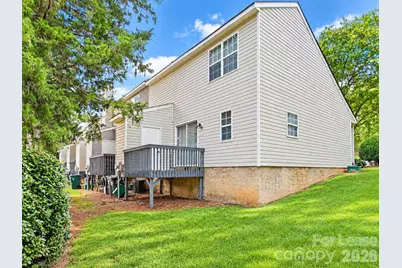 5845 Cougar Lane, Charlotte, NC 28269 - Photo 15