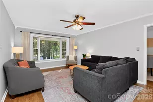 4301 Red Berry Ct, Charlotte, NC 28213 - Photo 9