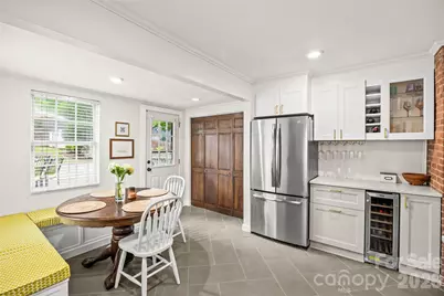 3225 Commonwealth Avenue, Charlotte, NC 28205 - Photo 9