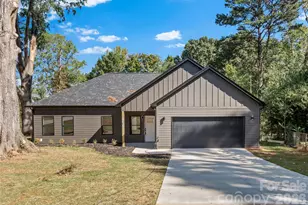 2303 Frederick Dr, Winston Salem, NC 27103 - Photo 1