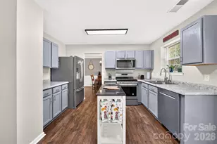 7609 Berrywood Cir, Huntersville, NC 28078 - Photo 11