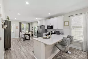 3425 Mable Hubbard Dr, Charlotte, NC 28208 - Photo 11