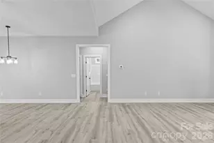 2309 Frederick Dr, Winston Salem, NC 27103 - Photo 7