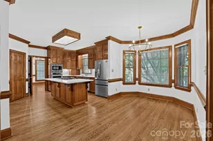 3715 Monique Ln, Charlotte, NC 28210 - Photo 9