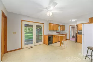 2882 Butler Bridge Rd, Mills River, NC 28759 - Photo 5