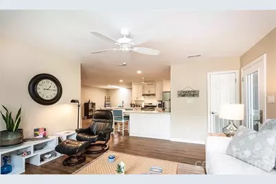 2200 6th Street NW #4, Hickory, NC 28601 - Photo 9
