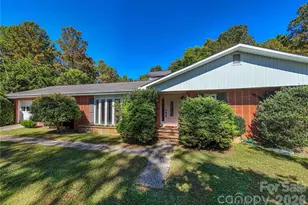 2586 Kim Miller Rd, Lake Toxaway, NC 28747 - Photo 5